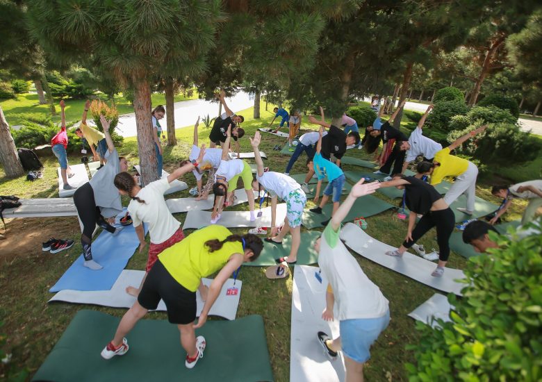 AFchamber, en partenariat avec ALSTOM, LU-MUN Holding et Bacardım, a organisé un programme de formation « Développement de carrière » pour 25 enfants âgés de 13 à 15 ans issus d&rsquo;un orphelinat.