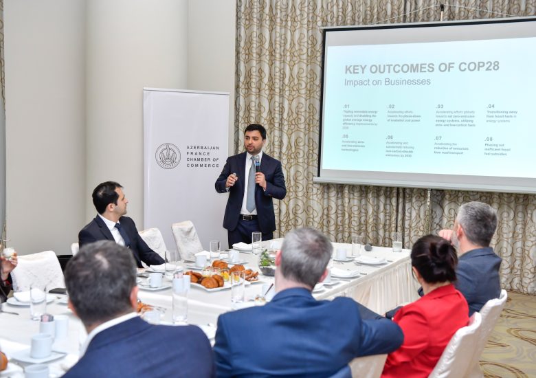 AFchamber a organisé un évènement petit-déjeuner  » Discussion des cadres  » sur le thème de la  » COP 29 de Bakou « .